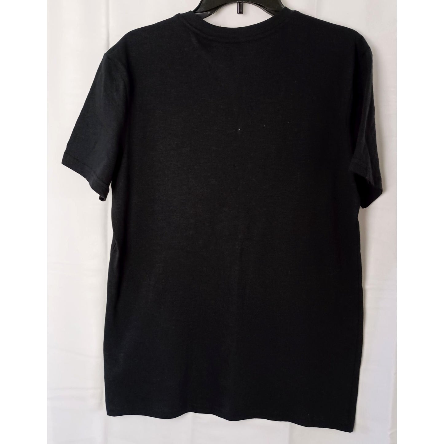 Calvin Klein slit neck logo tee black beauty men size S