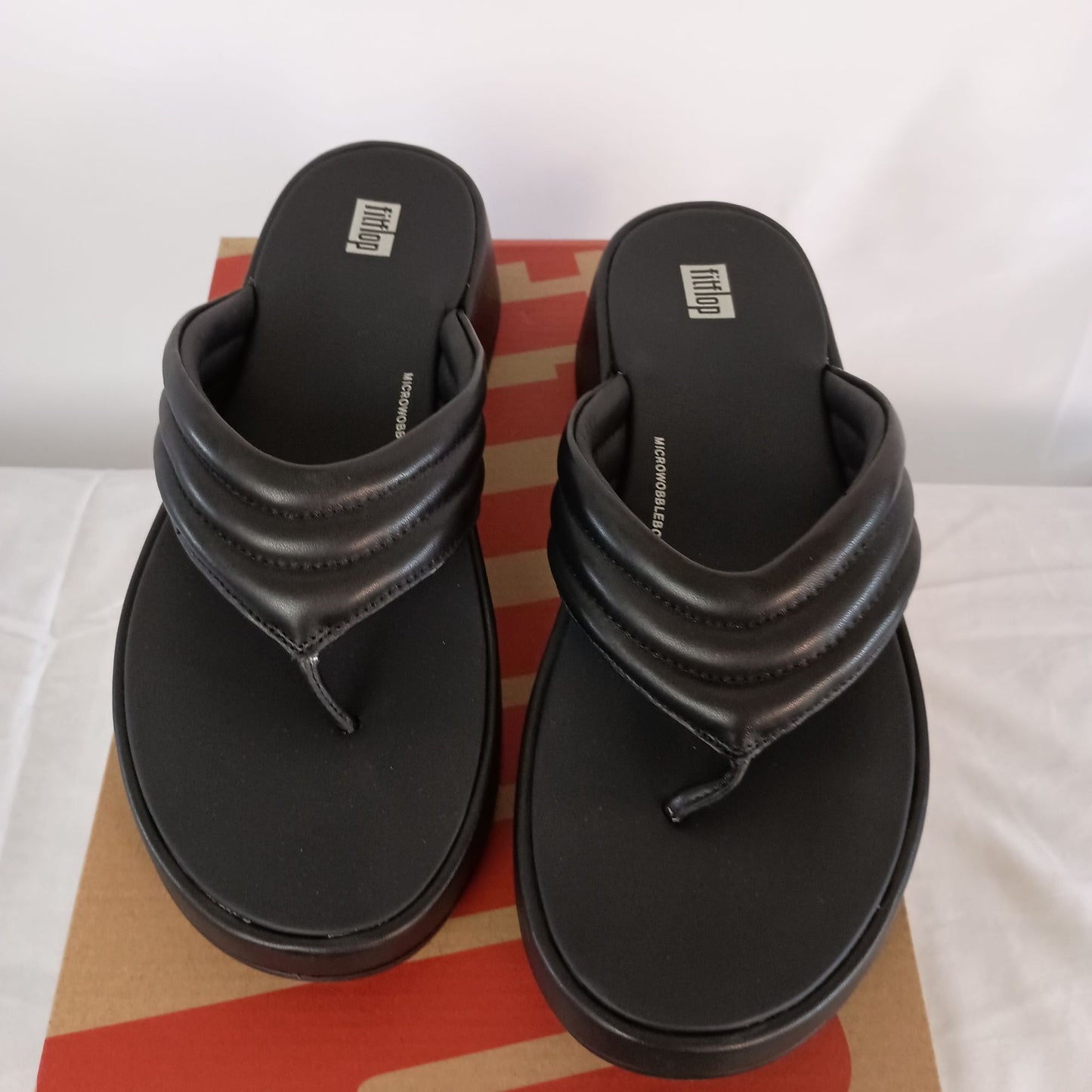 FitFlop F-MODE Padded Leather Flatform Toe-Post sandals black size 10