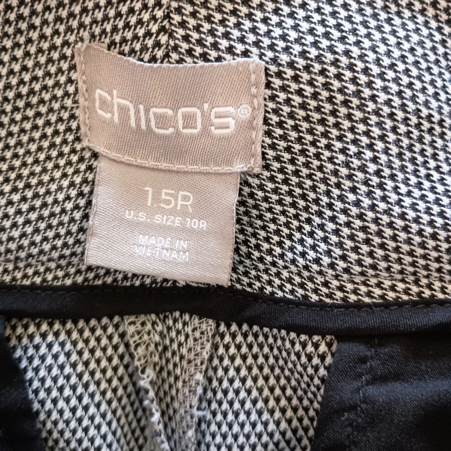 Chico's flat front slim leg ankle pants size Chicos size 1.5/10