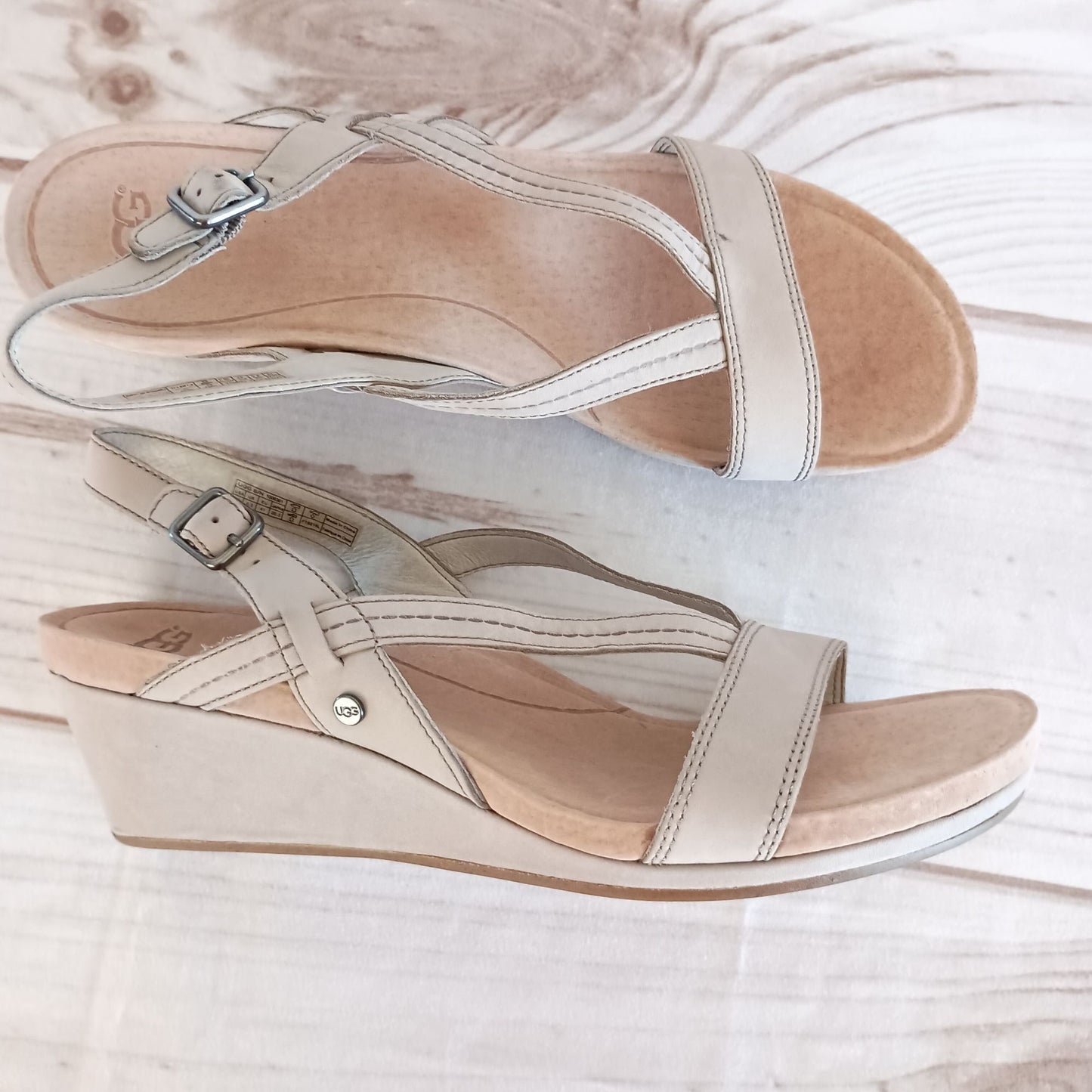 UGG kenley strappy leather wedge low heel sandals size 10