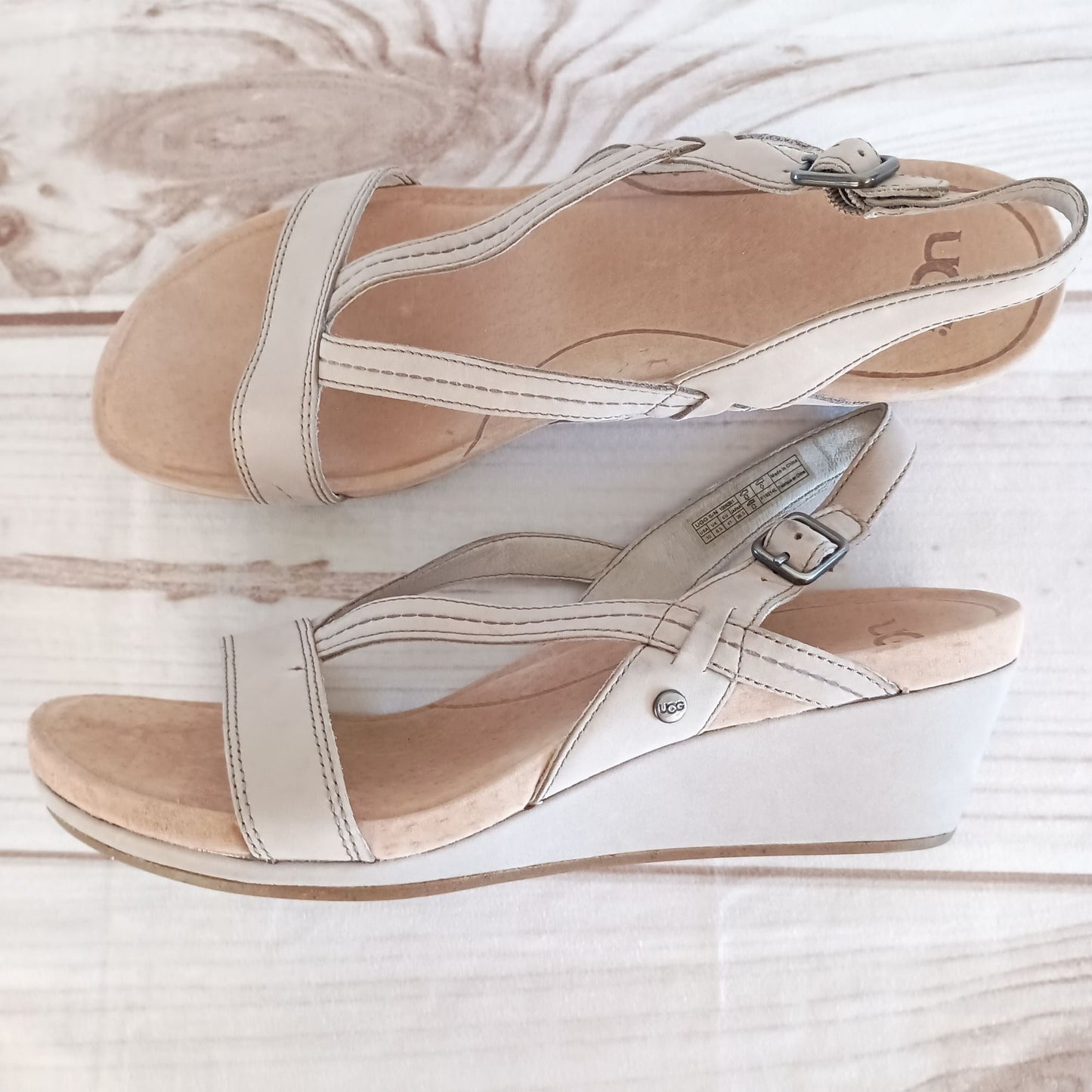 UGG kenley strappy leather wedge low heel sandals size 10