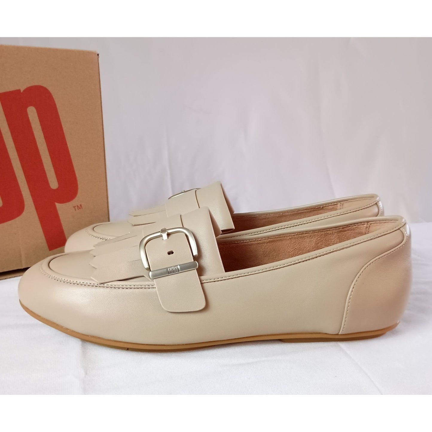 NIB FitFlop Allegro fringe buckled leather loafers latte beige ladies size 10