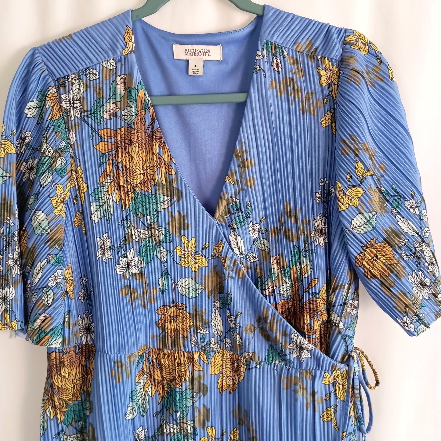 Destination Maternity flutter sleeve wrap dress wear now & post pregnancy size L