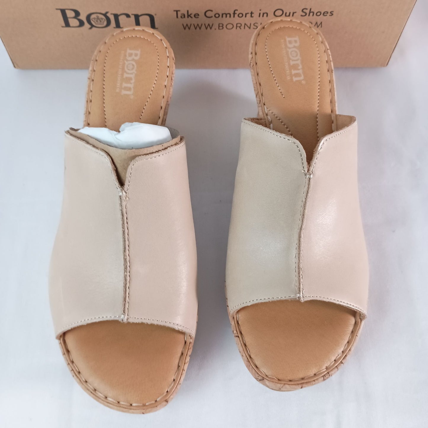 Børn Arie Platform Wedge Sandal in Natural New in Original Box size 10