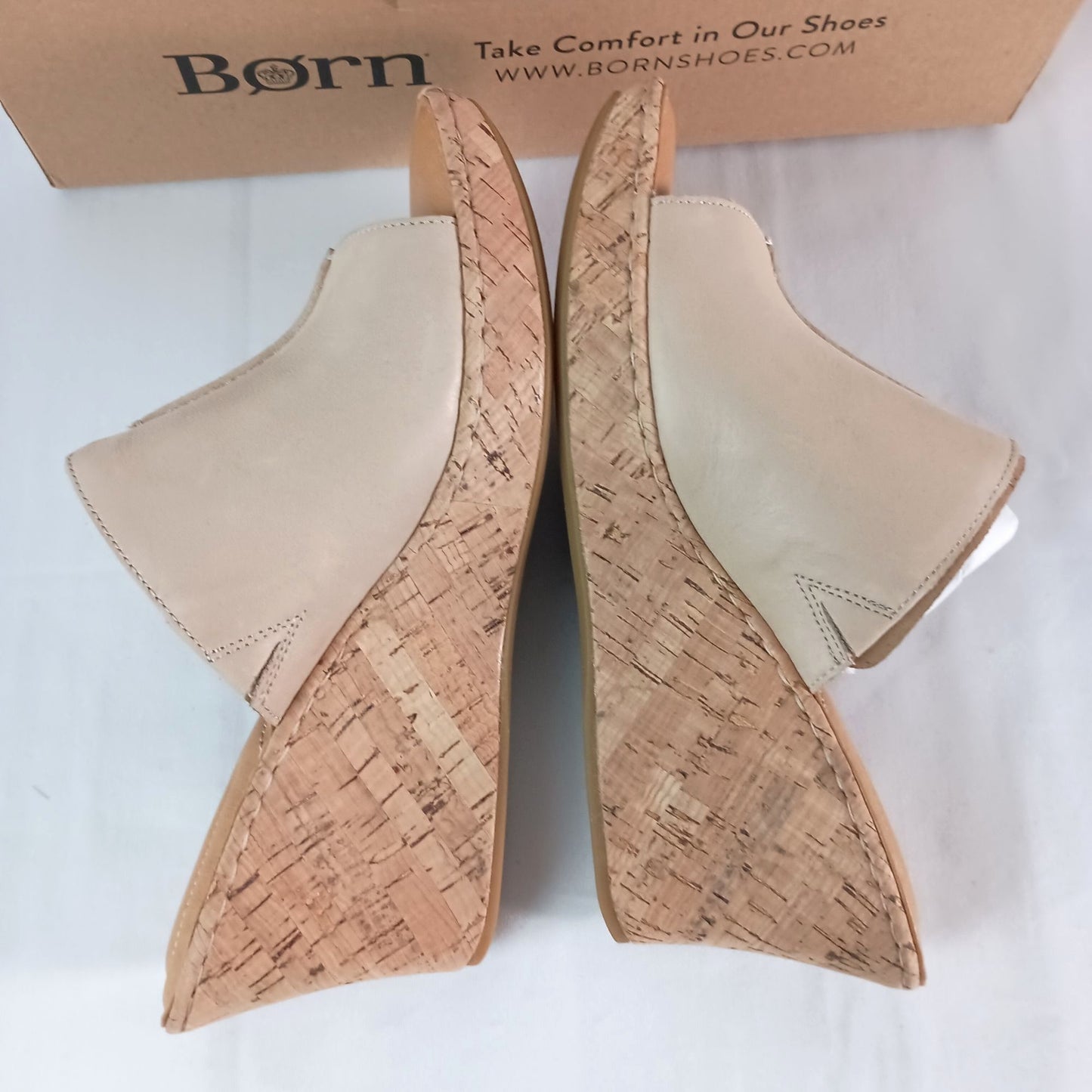 Børn Arie Platform Wedge Sandal in Natural New in Original Box size 10