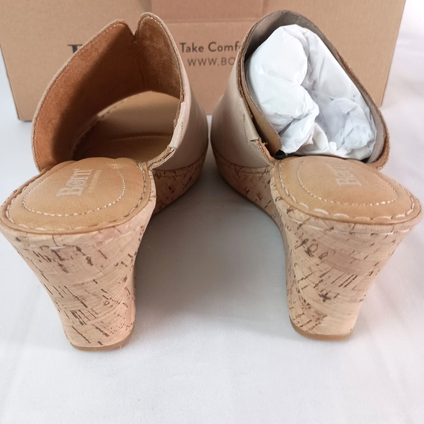 Børn Arie Platform Wedge Sandal in Natural New in Original Box size 10