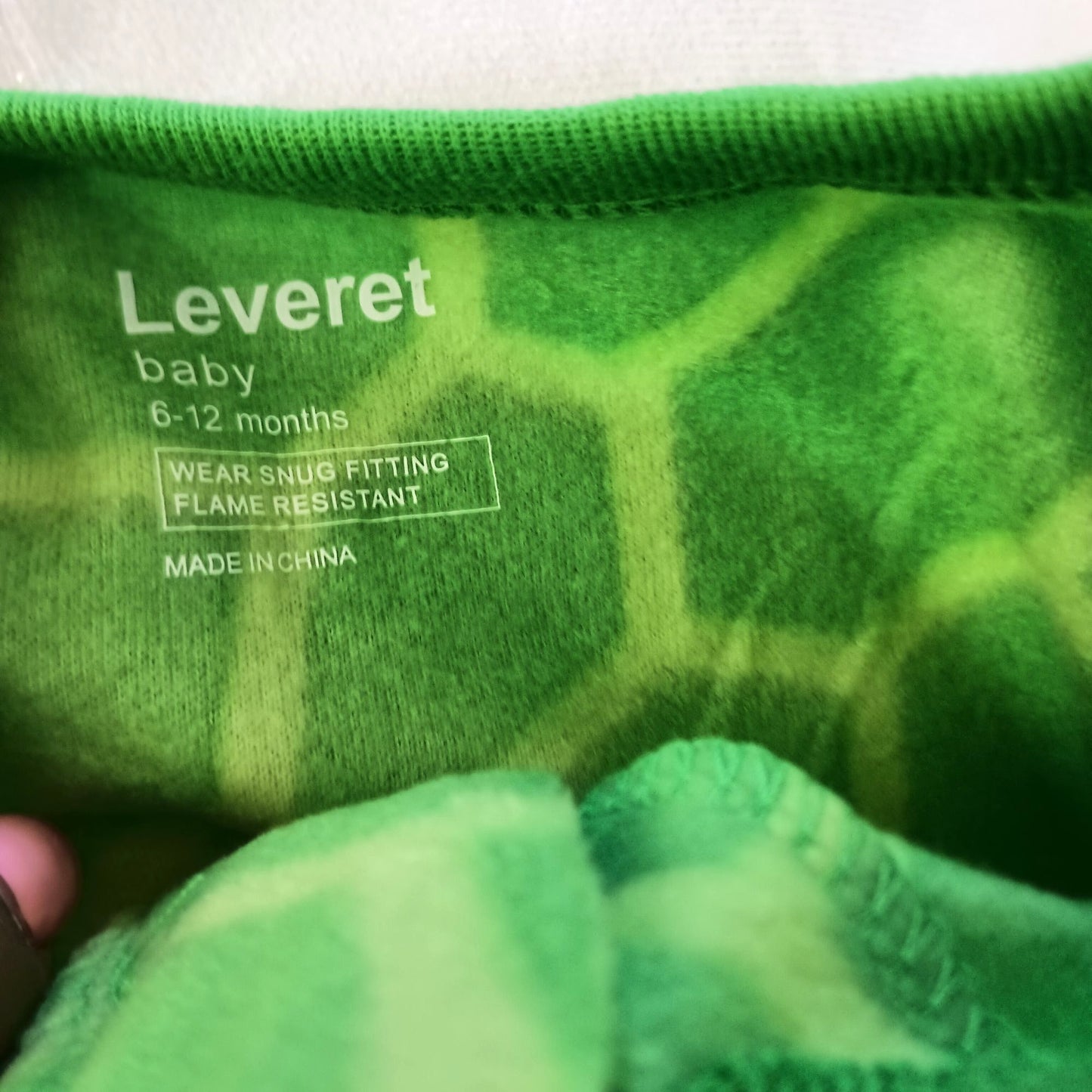 Leveret Footed Turtle Pajama Sleeper gripper feet size 6-12 Mos.