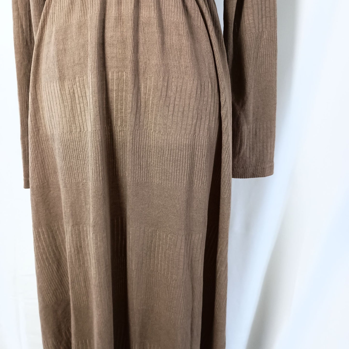 Just Addict Paris v neck long sleeve ruffle hem maxi dress size L