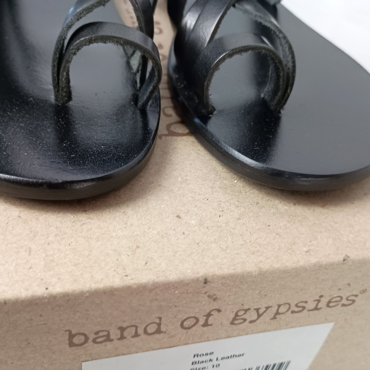 Band of Gypsies black boho leather toe loop sandals New in Box women size 10