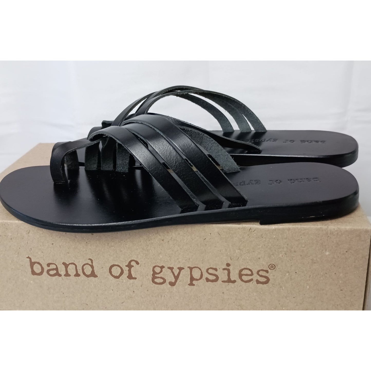 Band of Gypsies black boho leather toe loop sandals New in Box women size 10