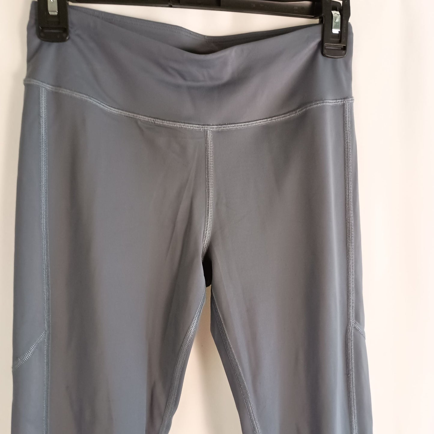 Victoria Sport by Victoria Secret grey leggings zipper detail size S